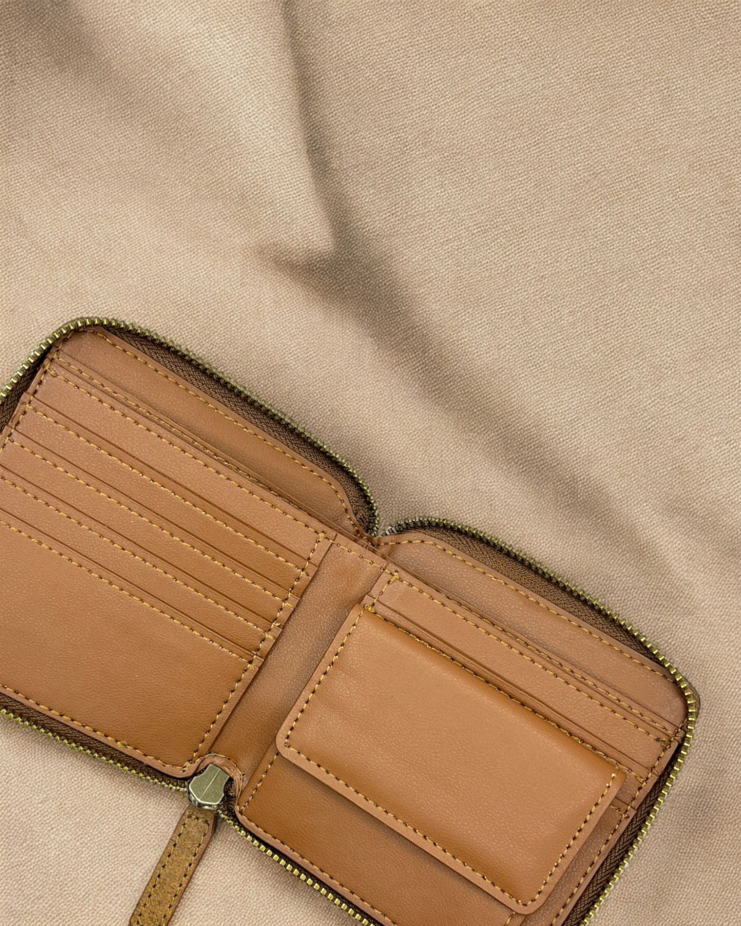 Kochi Small Zip Wallet